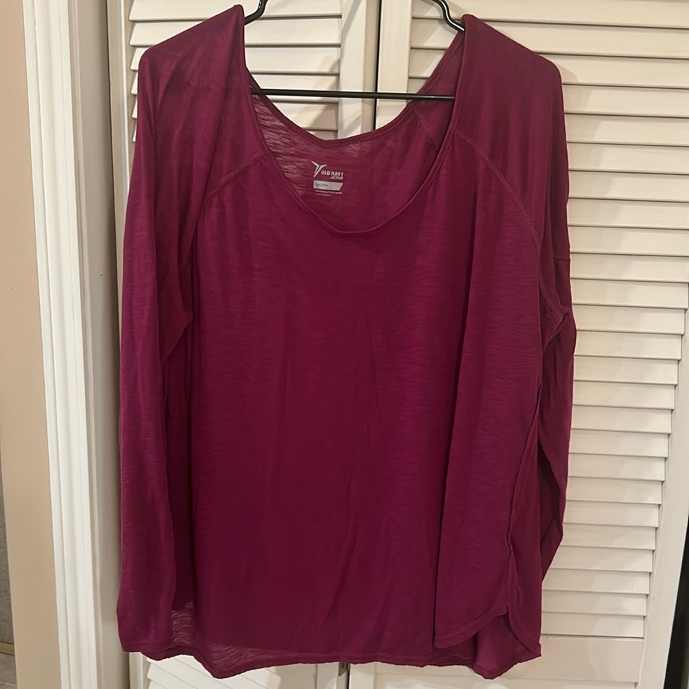 Old Navy active top
